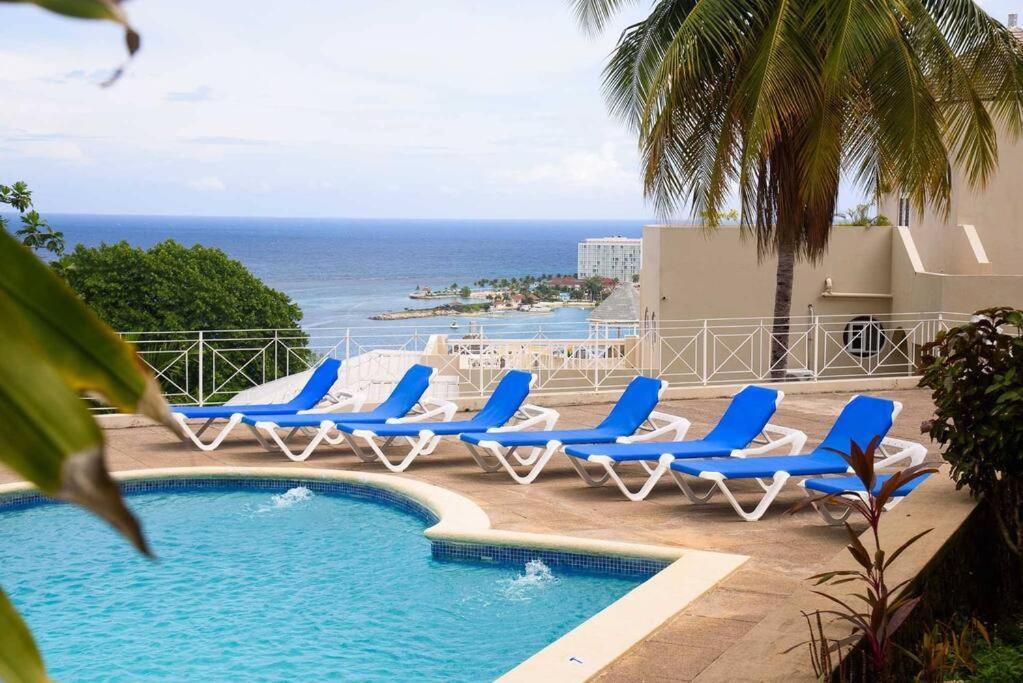 Czar'S Citadel-2 Bedroom Apt 23E At Columbus Heights Ocho Rios Esterno foto